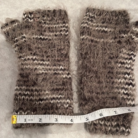 Fingerless mits - Picture 5 of 6